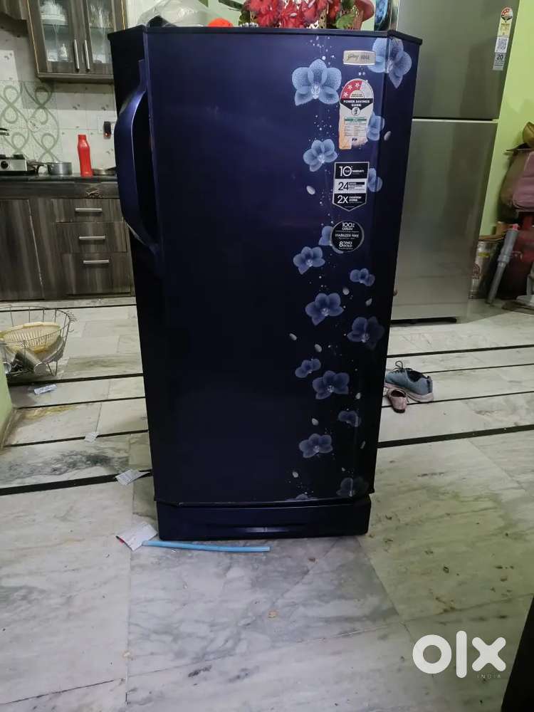 Fridge (godrej)