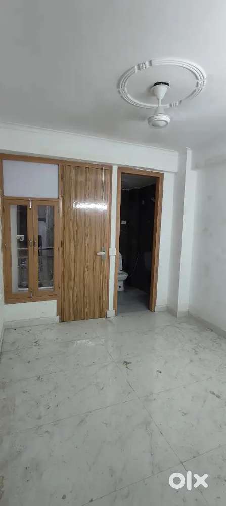 Flat available for rent