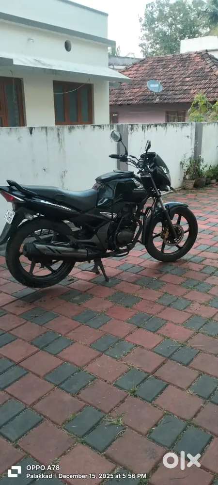 Selling honda Unicorn New tyre front/rear Looking new bike sigle owner