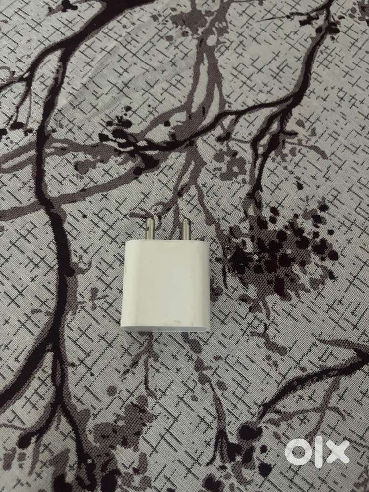 Charger apple