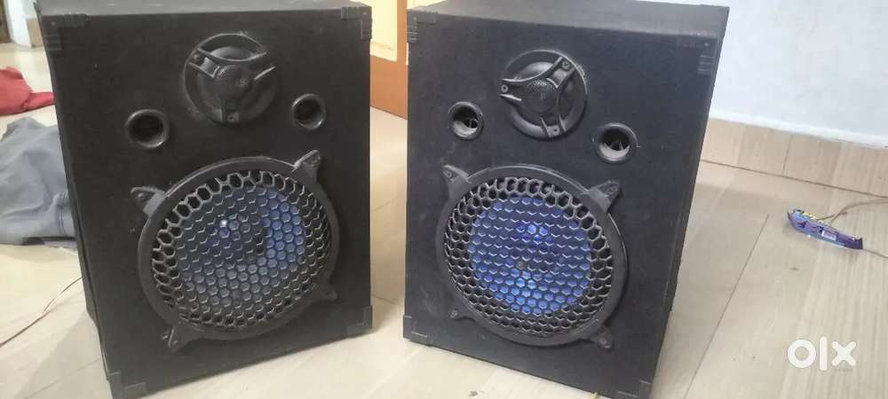 Speakers box