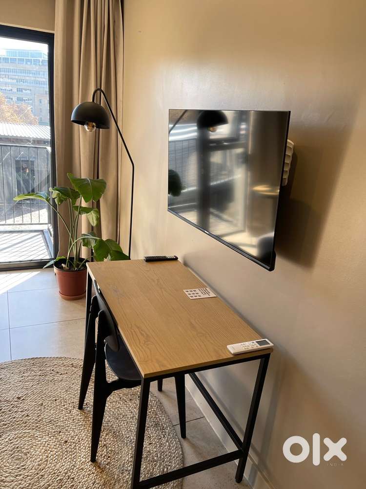 Jhanda chowk main road shop