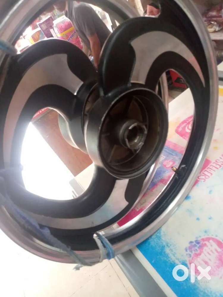 S alloys wheel + roods horn
