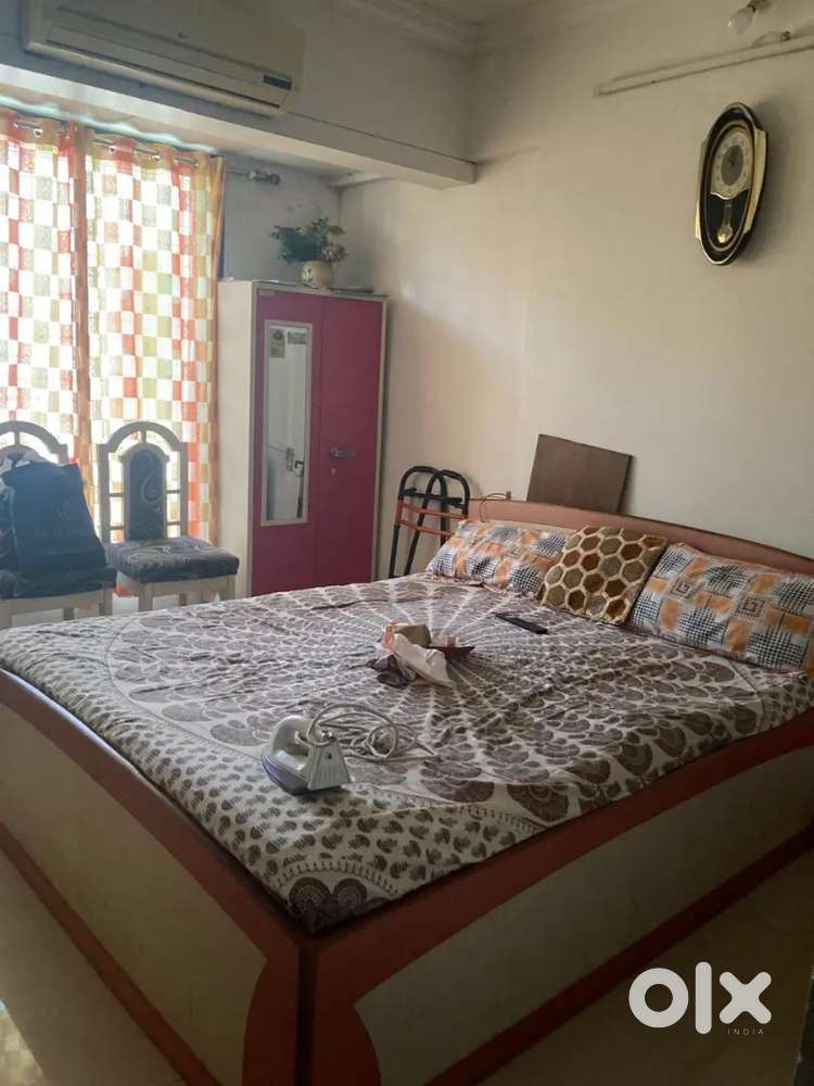 2bhk apartment welcome for bachelors girls and boys and family