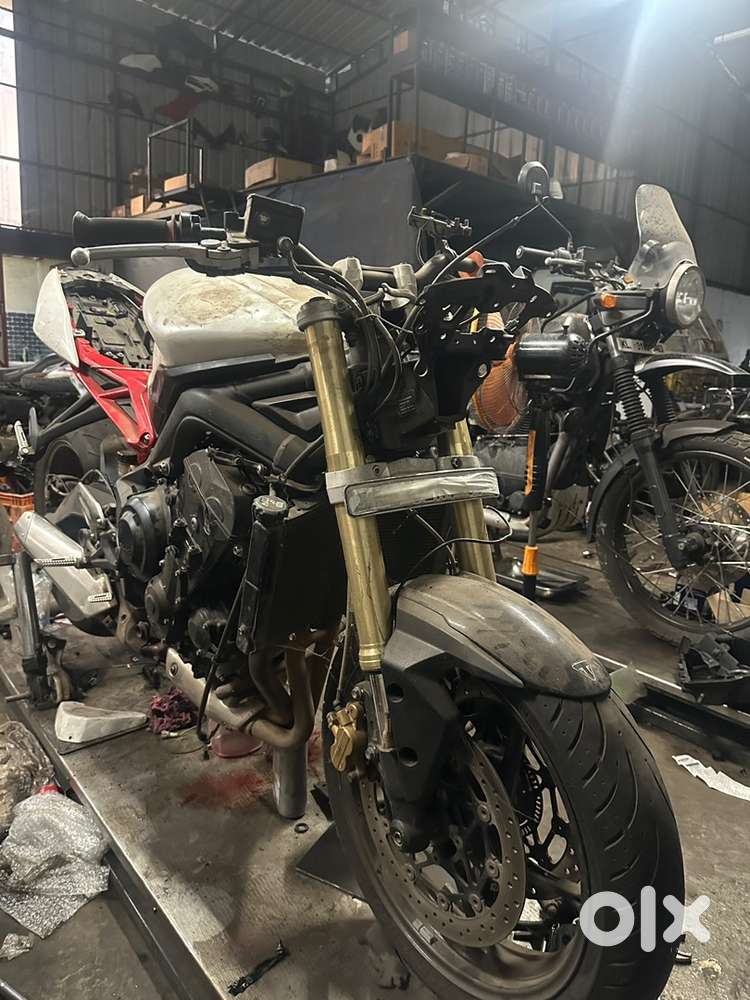 triumph street triple 675/765 Used parts