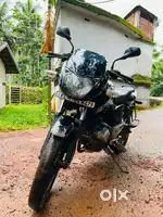 Pulser 150 black