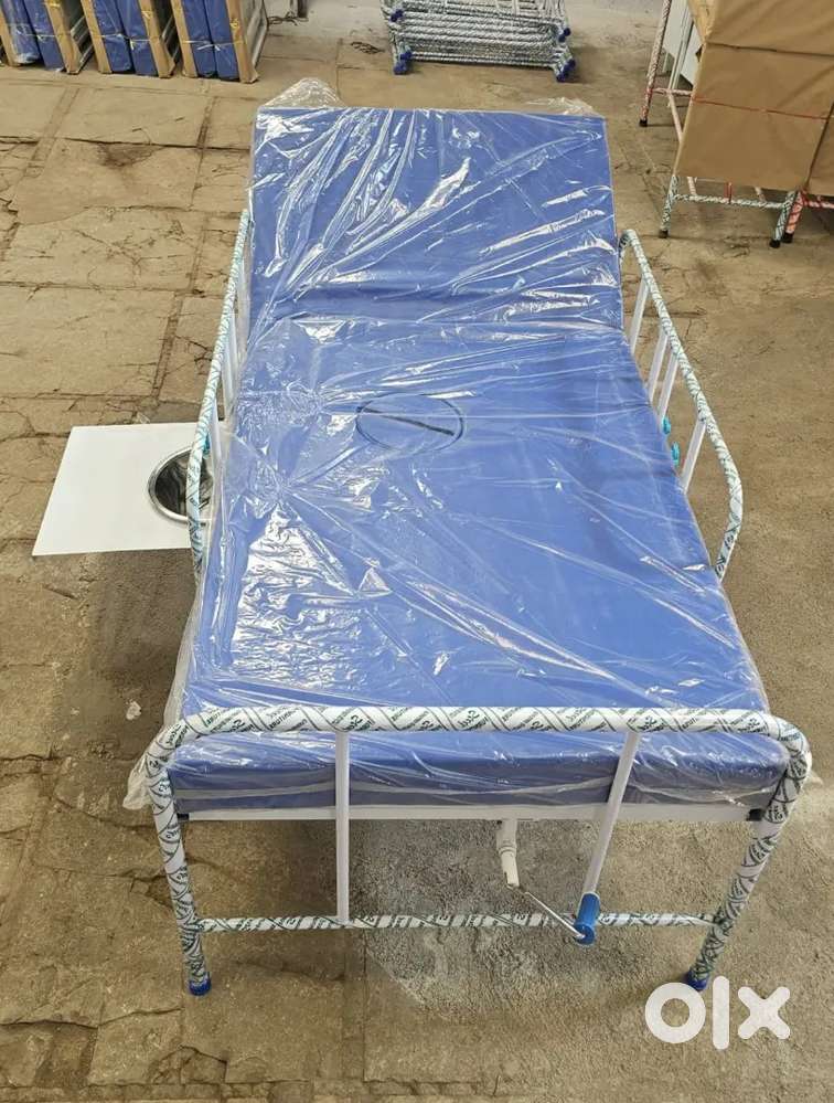 Commode bed potty cot hospital patient medical icu surgical fowler bed