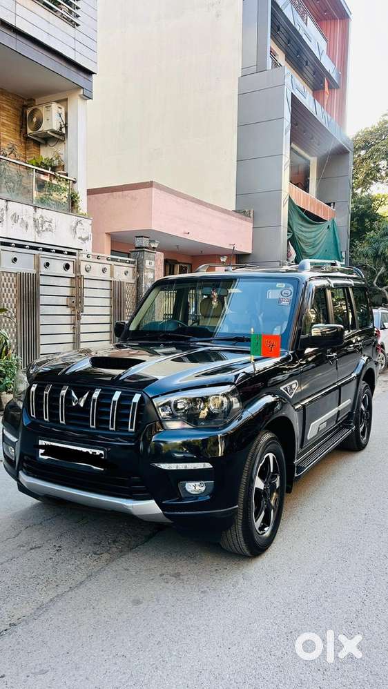Mahindra Scorpio Classic 2023 Diesel 42000 Km Driven