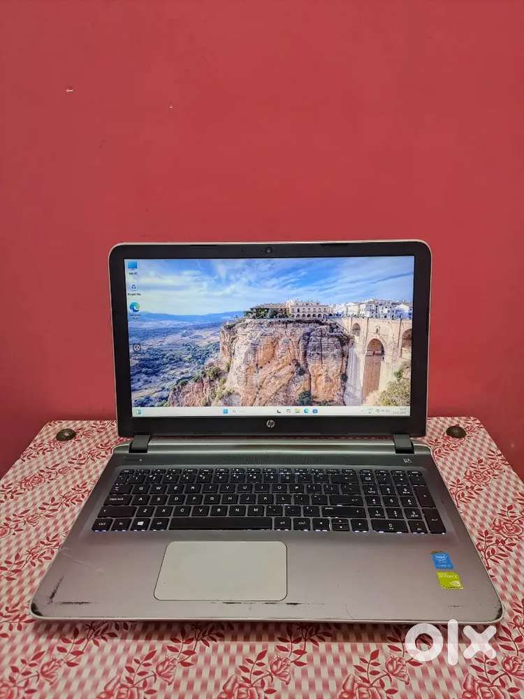 HP GAMING LAPTOP INTEL i5 - 5th