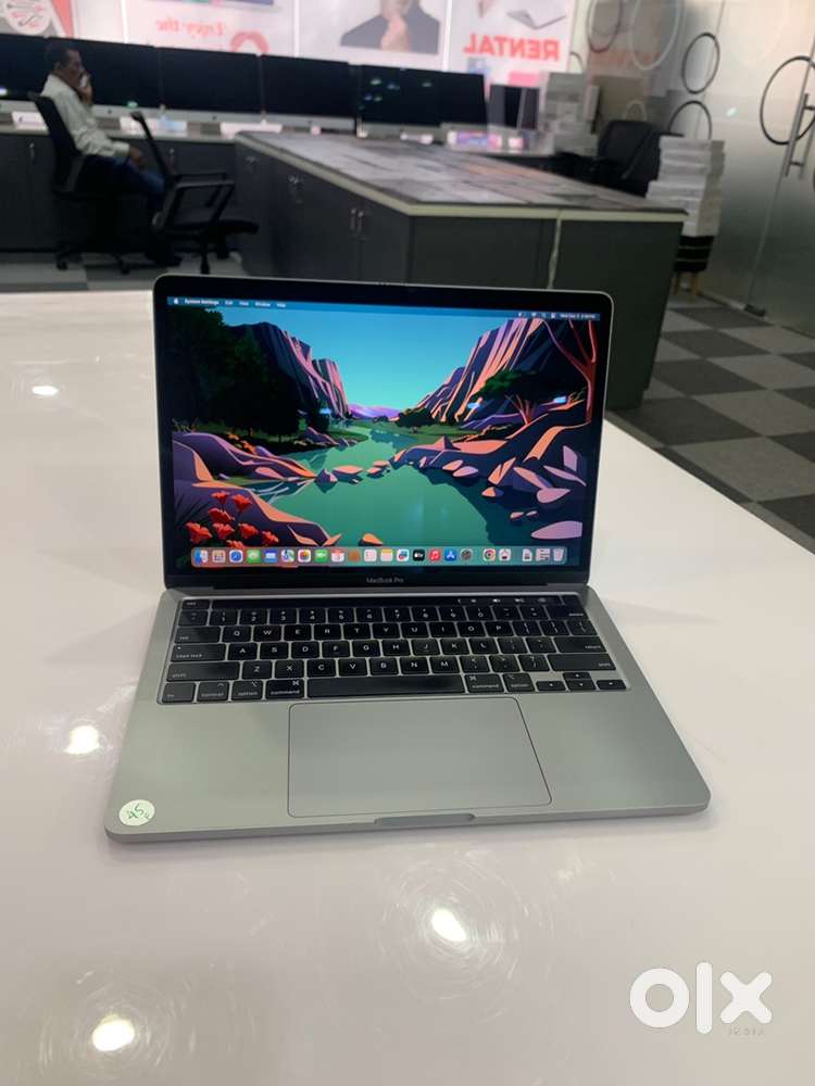 MacBook Pro 2020 i7 32GB 512GB TouchBar Bill & Warranty