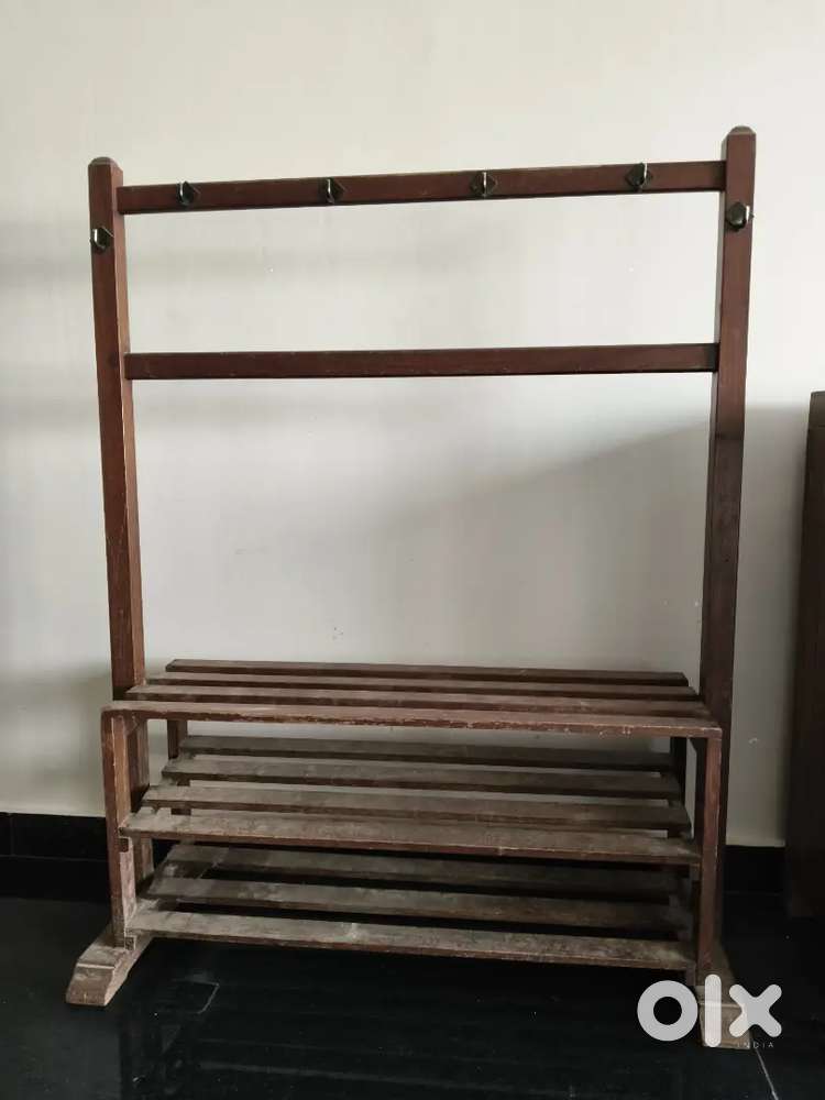 Clothes stand