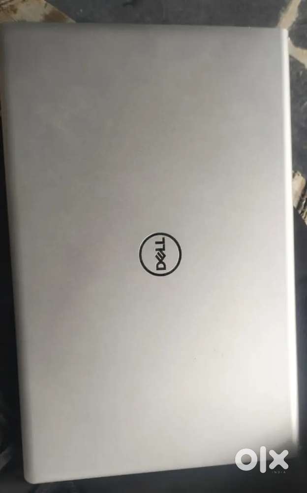 Laptop dell 13th generation i7 2months