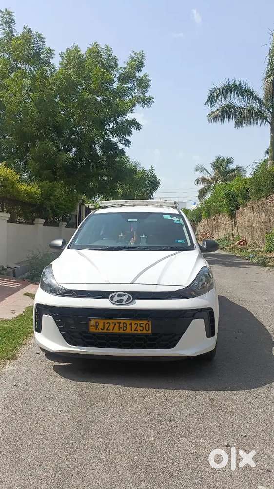 Udaipur to Ahmedabad one way cab