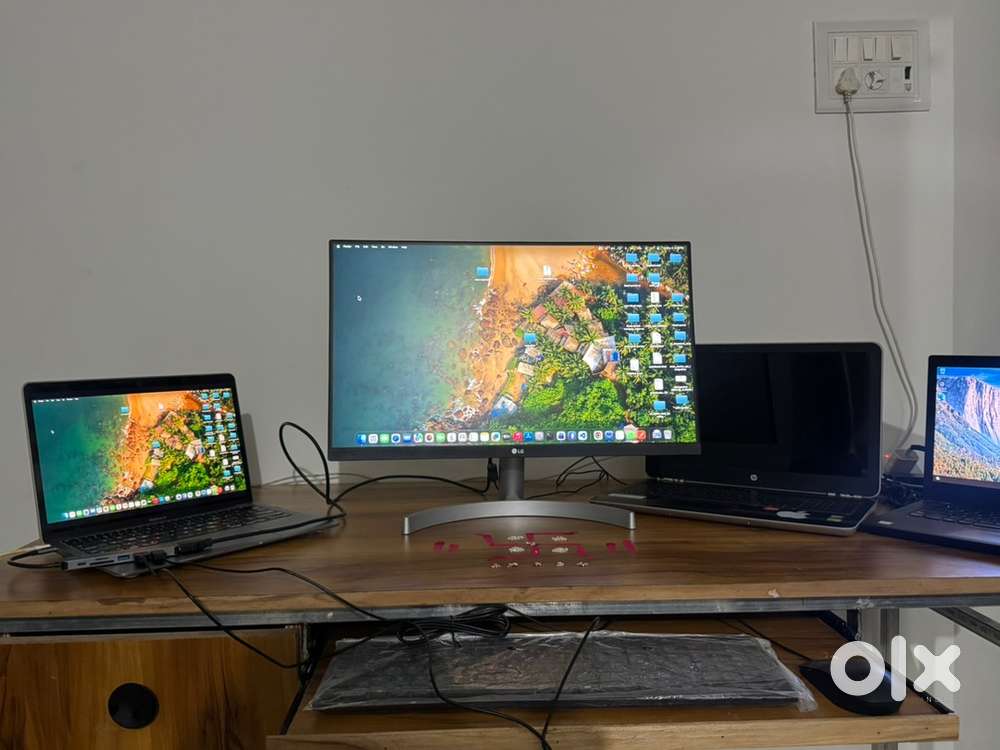 Computer desk,office table