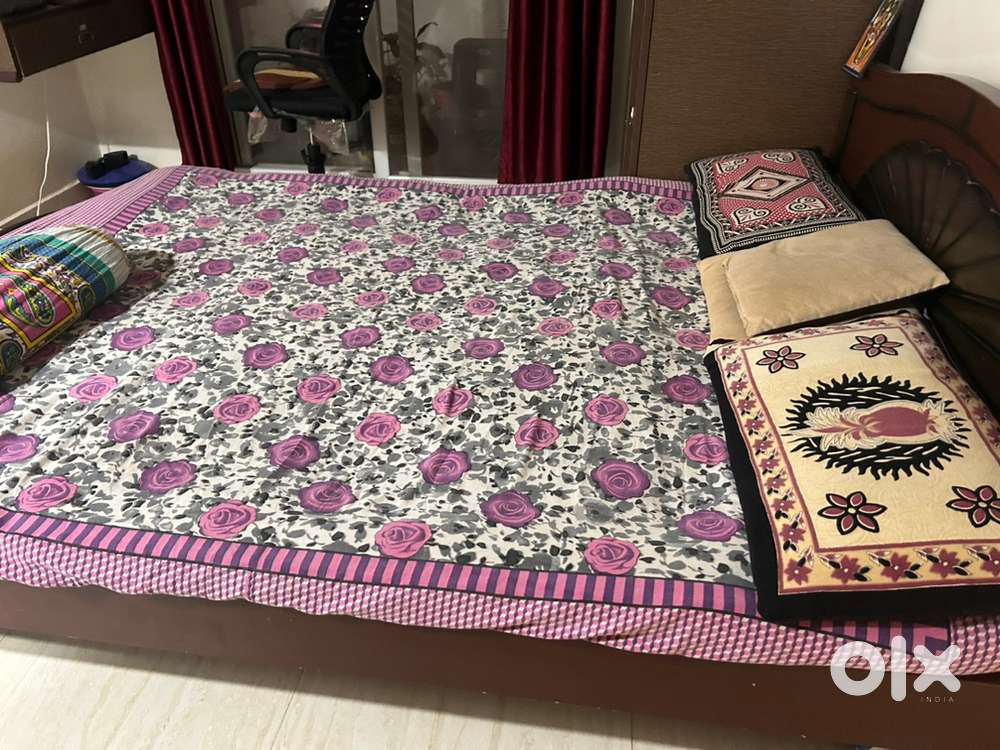 Bed for sale -queen size