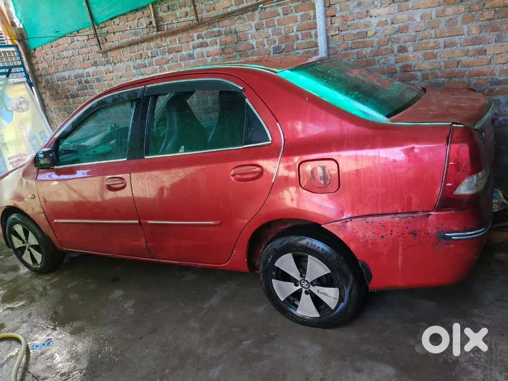 Toyota Etios 2011 Petrol + Lpg 75000 Km Driven and Third owner