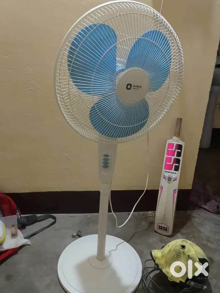 Stand fan 3 months used only