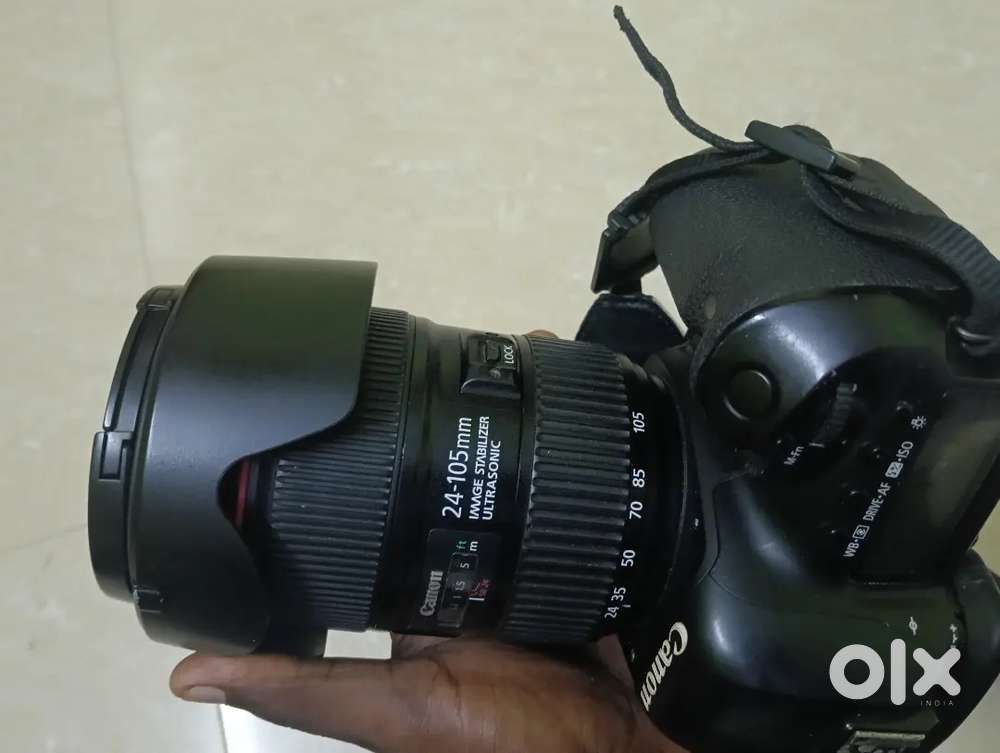 Canon 5d mark 4 is 2 lens