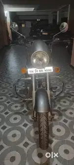 Second owner standard 500 cc carpartor modle with new tyres ,battery