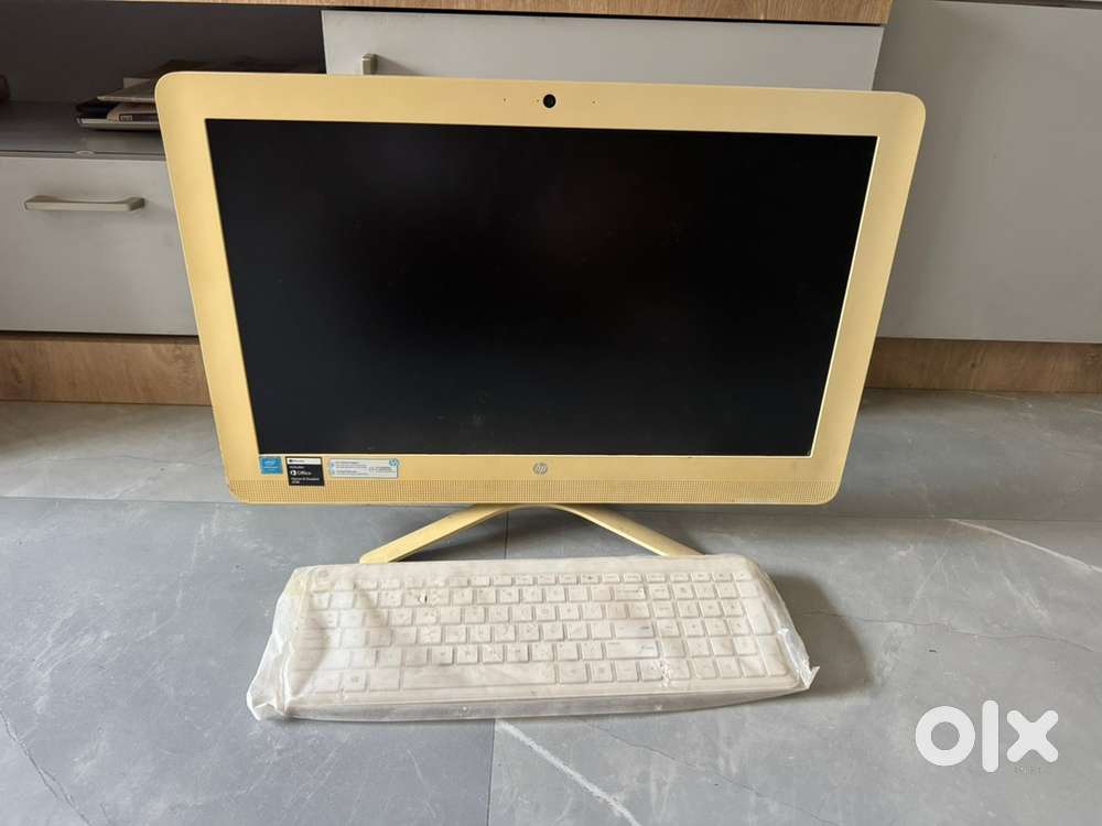 HP desk top computer