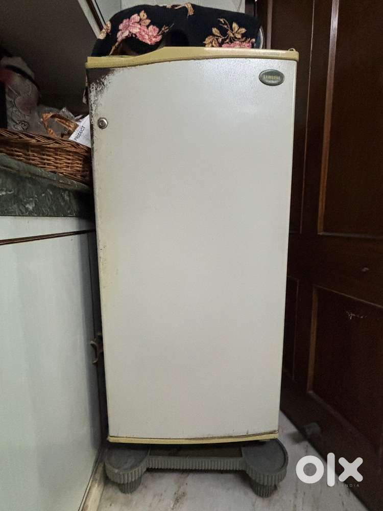 Fridge single door - 165Lt