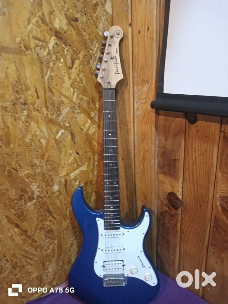 Electric guitar