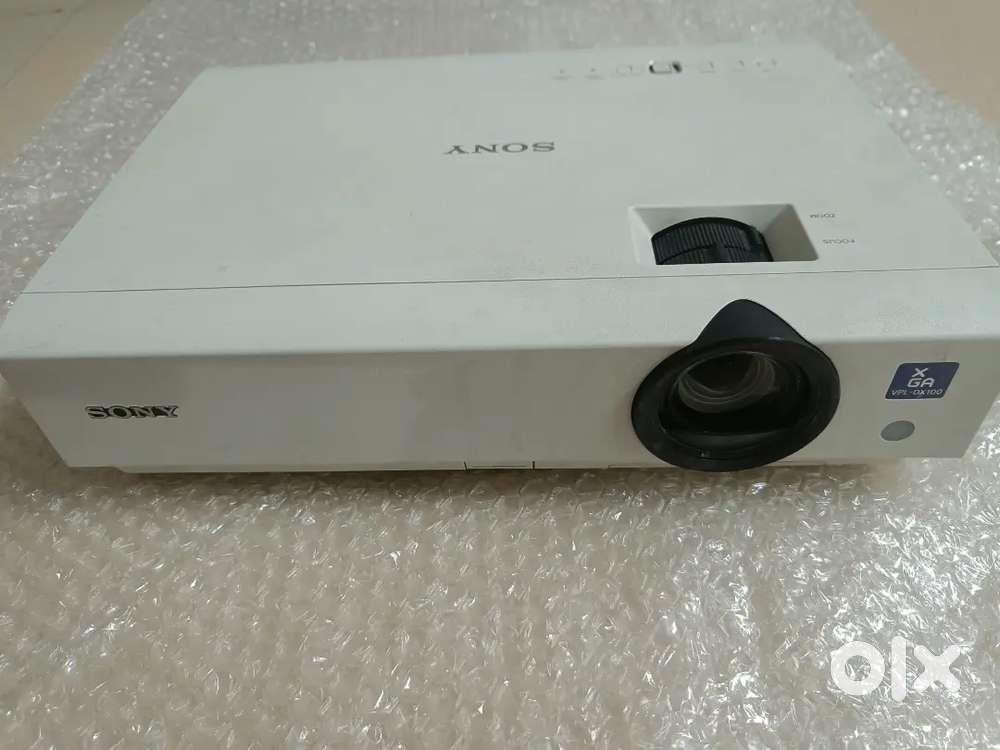 Sony VPL-DX100 Color Data Projector LCD Without Tuner(White)
