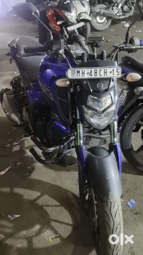 Yamaha fzs ,1 owner, in mint condition,less driven,