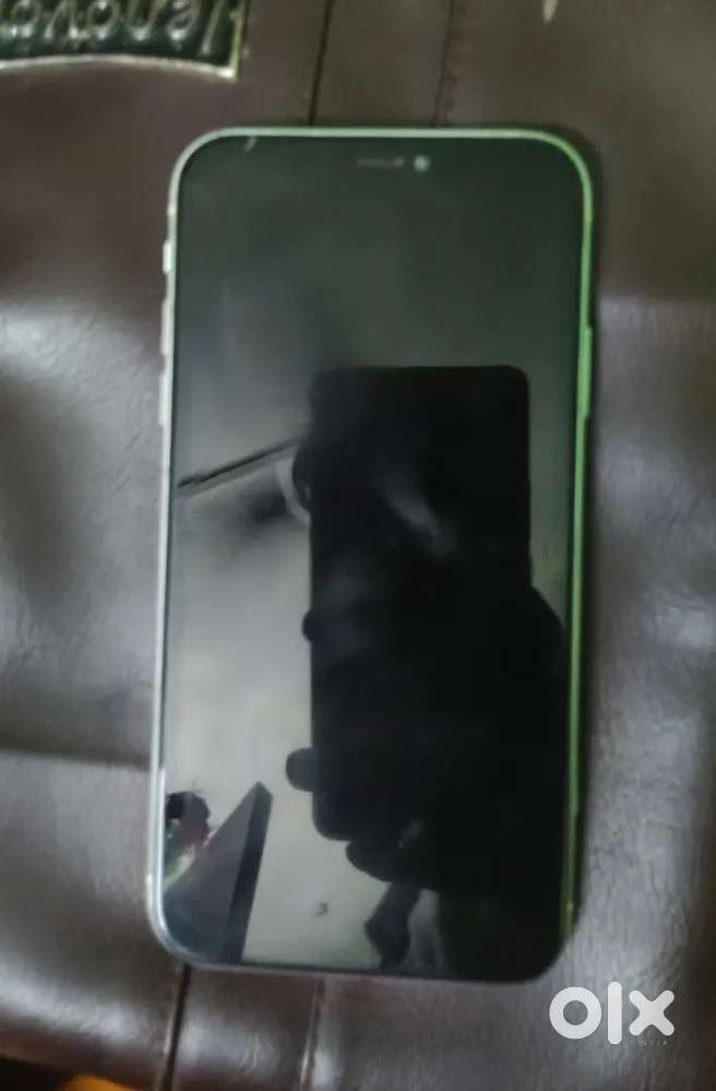 iPhone xr.   ...