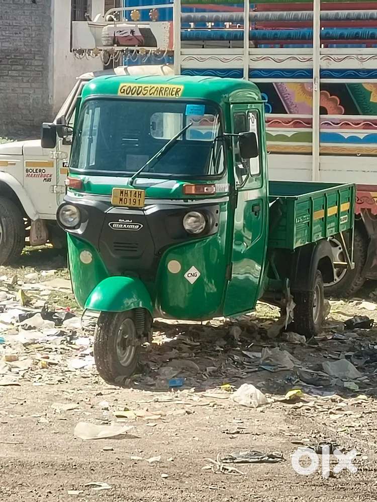 BAJAJ MAXIMA CNG+PATROL