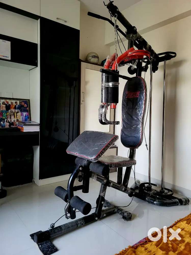 Home gym (with weights and all attachments)