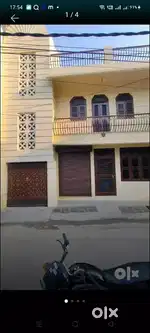 3 room set first floor near IIT Roorkee chohan dairy se left 2nd Ghar