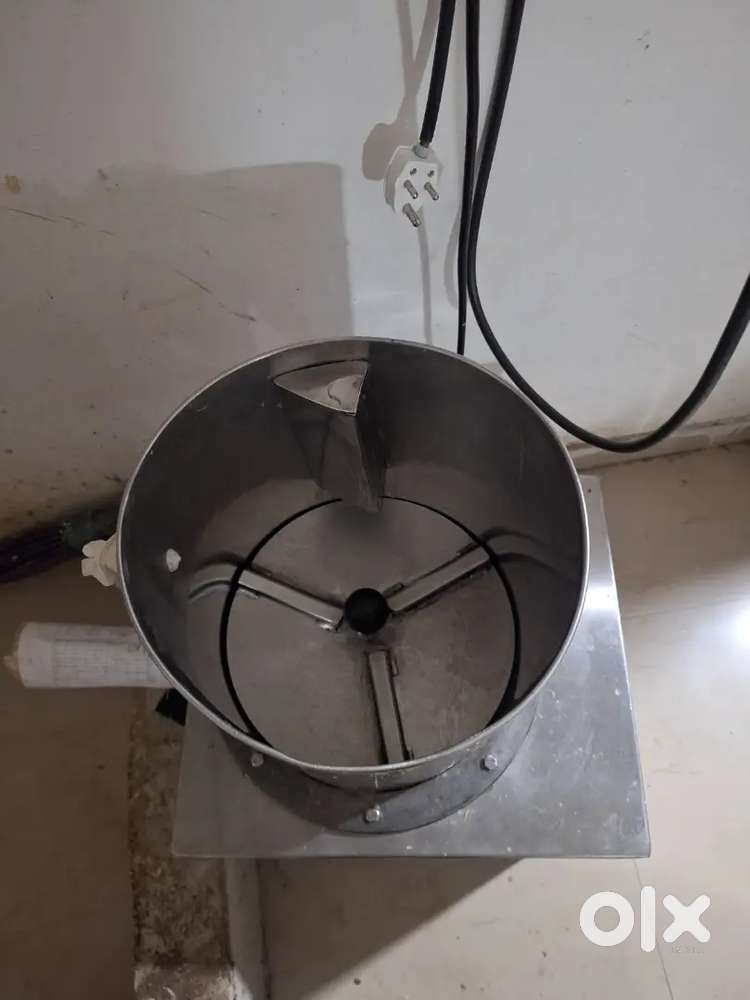 Garlic peeling setup