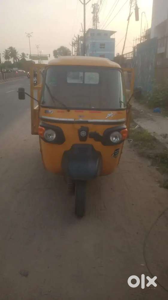 Load Auto 3 wheeler CNG+petrol