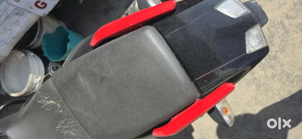 Bajaj Pulsar 220 (Model 2019)