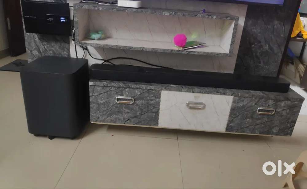 JBL Soundbar with Subwoofer (800 Pro)