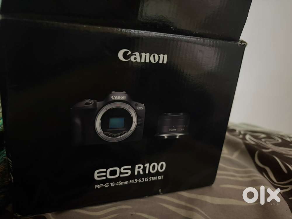 Canon r100