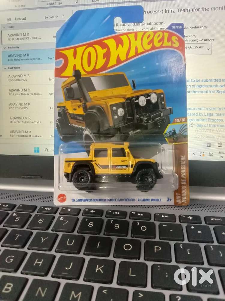 Hotwheels new case Diecast miniature toys