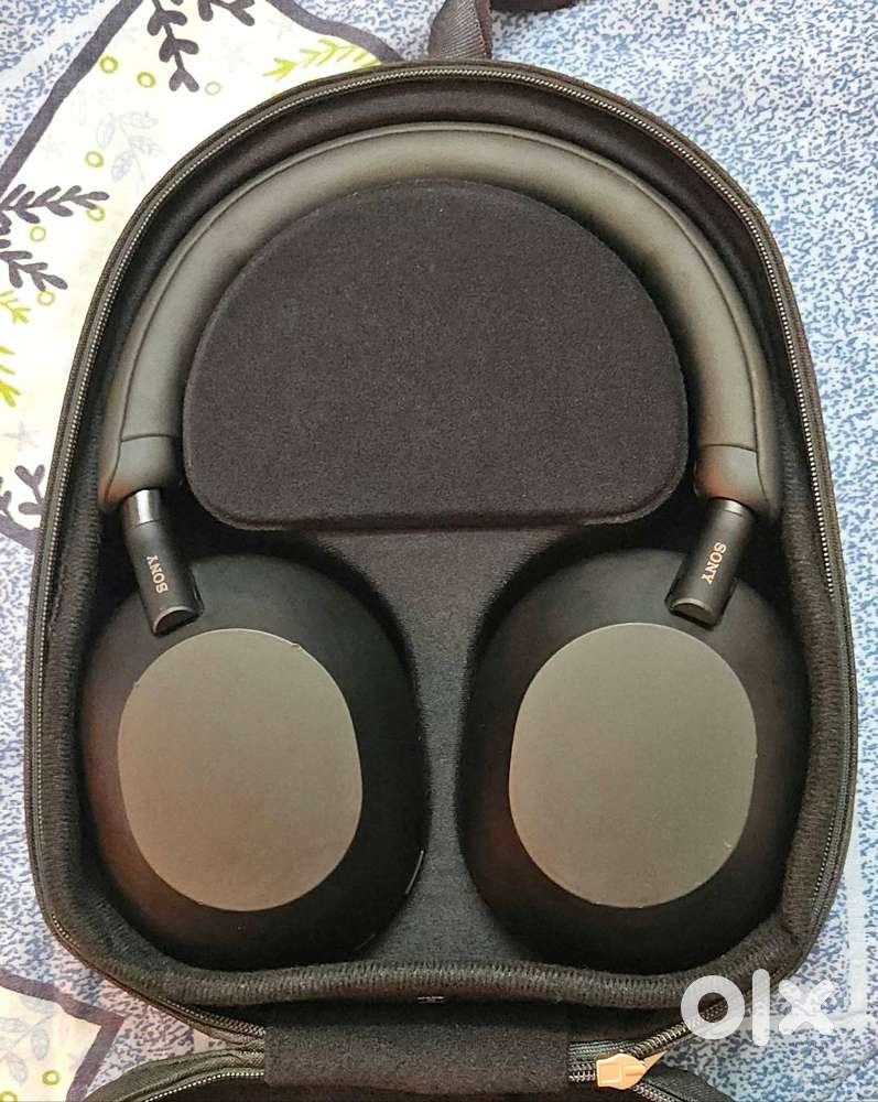 Sony WH-1000XM5 Headphones for Sale