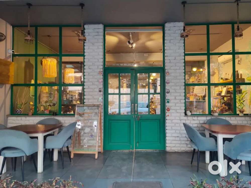 CAFE FOR SALE NEAR GRAPHIC ERA UNIVERSITY