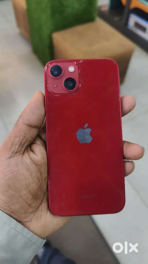 iPhone 13 256GB Red