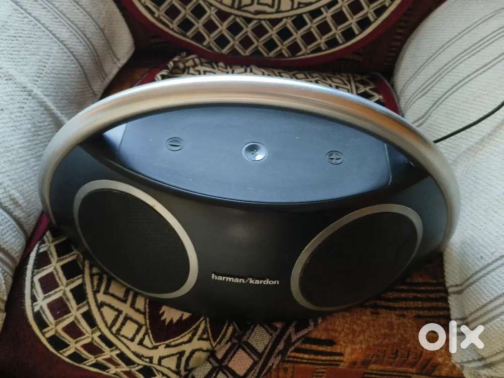 Harman carde bluetooth speaker