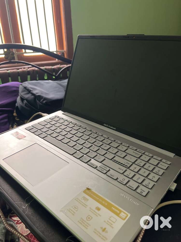 Asus vivobook just 3 month old like new laptop