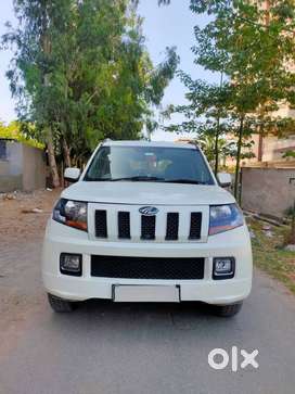 Mahindra TUV 300 T10, 2018, Diesel