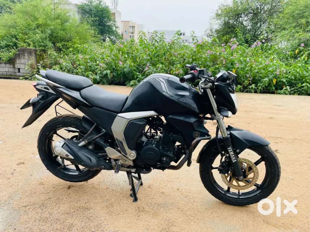 YAMAHA FZS FI