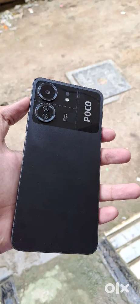 Poco mobile in good condition