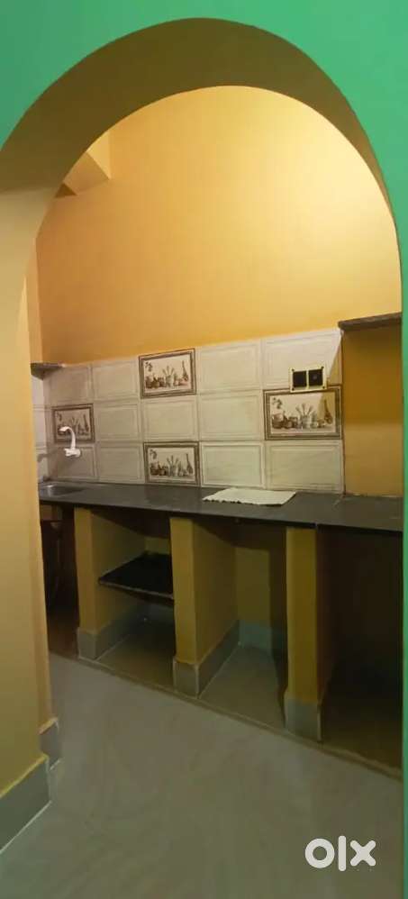 Urva need female flatmate