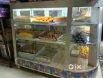 Sweet showcase wooden L shape 5ft/4ft moveable