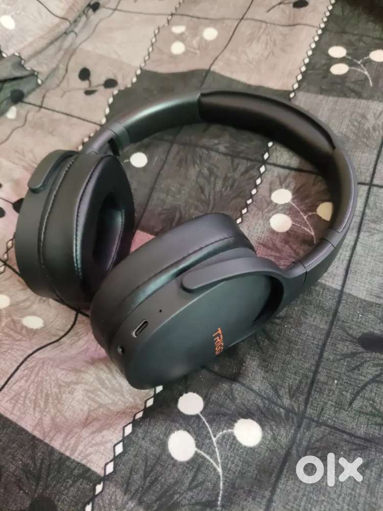Trigger headphones