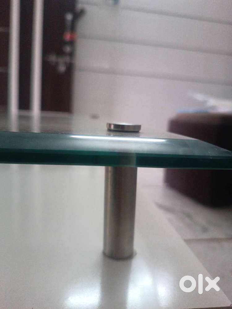 Premium Glass Top Center Table – 2×2 ft – Like New